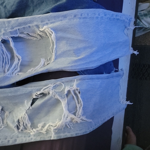 Jeans - Picture 2 of 3